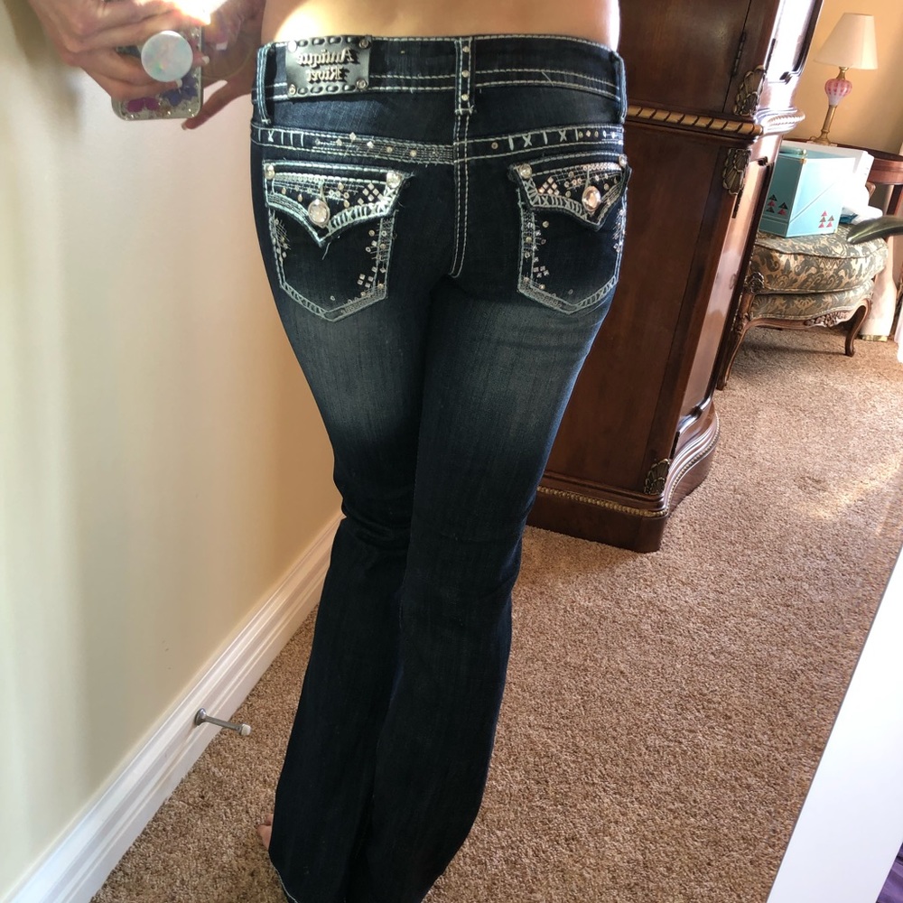 Pocket detail jeans (like Miss Me)